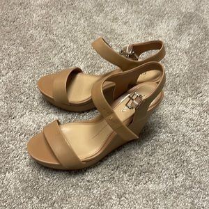 Gianni Bini wedges